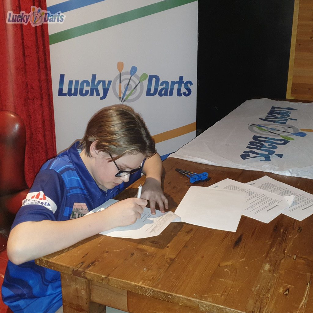 Boele tekent bij Lucky Darts