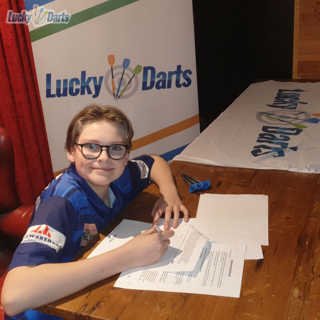 Lucky Darts sponsor Boele Holwerda